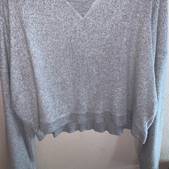 Grey long sleeve crop top - Picture 2 of 3